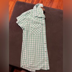 Women’s S Short Sleeve Button Down Western Shirt